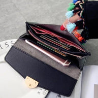 Long wallet with a zipper