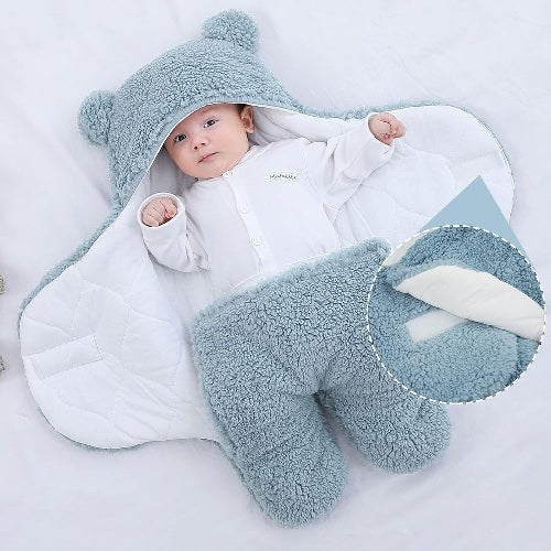 Newborn lamb sleeping bag