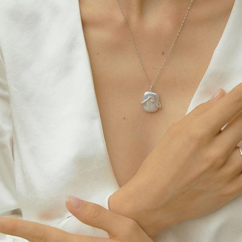 Pearl Pendant Necklace